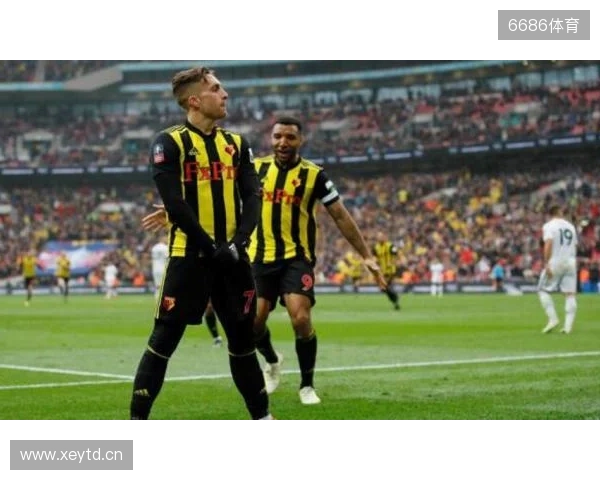 世体：巴萨不想让贝尔纳尔重蹈覆辙；球员团队冬窗会做评估